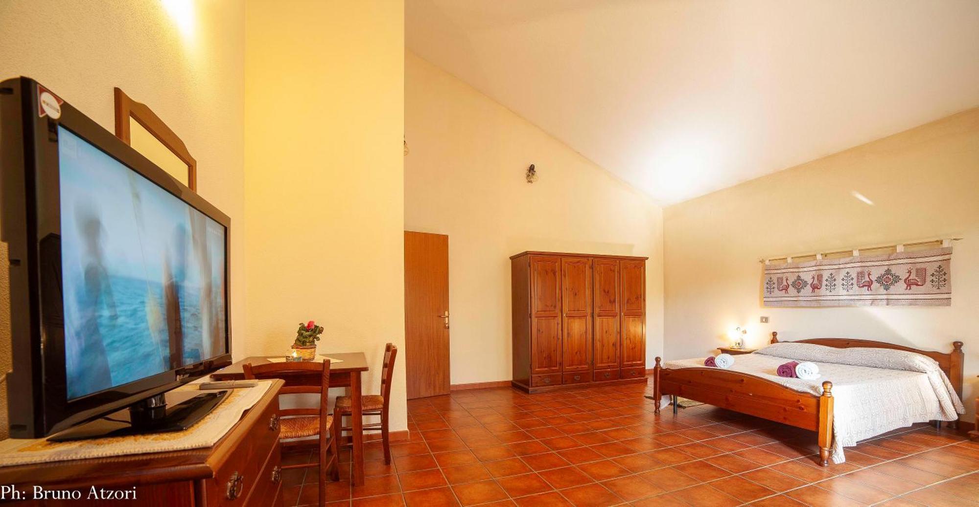 Sa Tanchitta Villa Ula Tirso Exterior photo