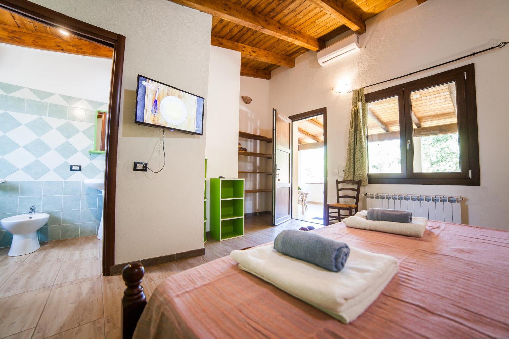 Sa Tanchitta Villa Ula Tirso Exterior photo