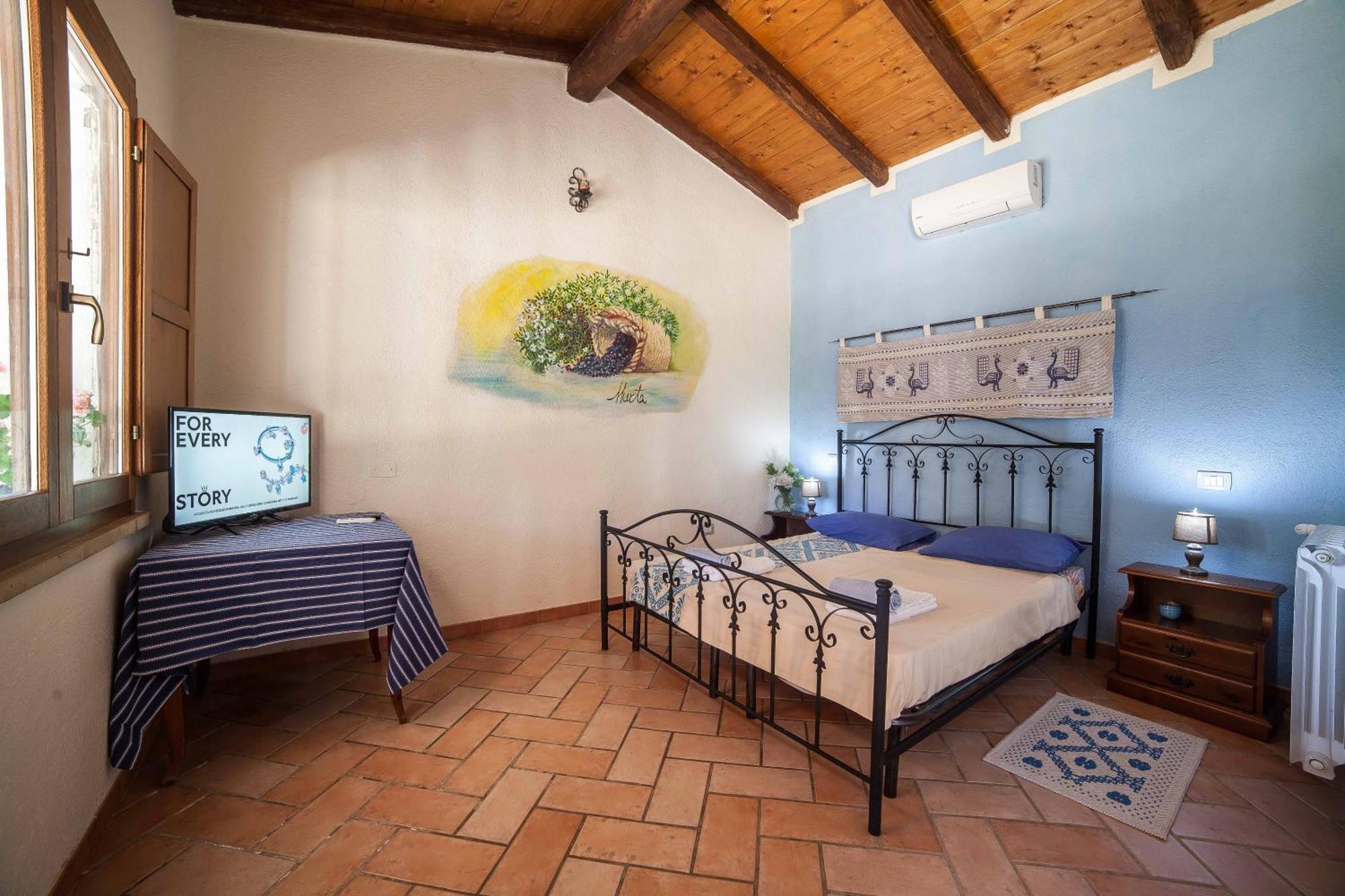 Sa Tanchitta Villa Ula Tirso Exterior photo