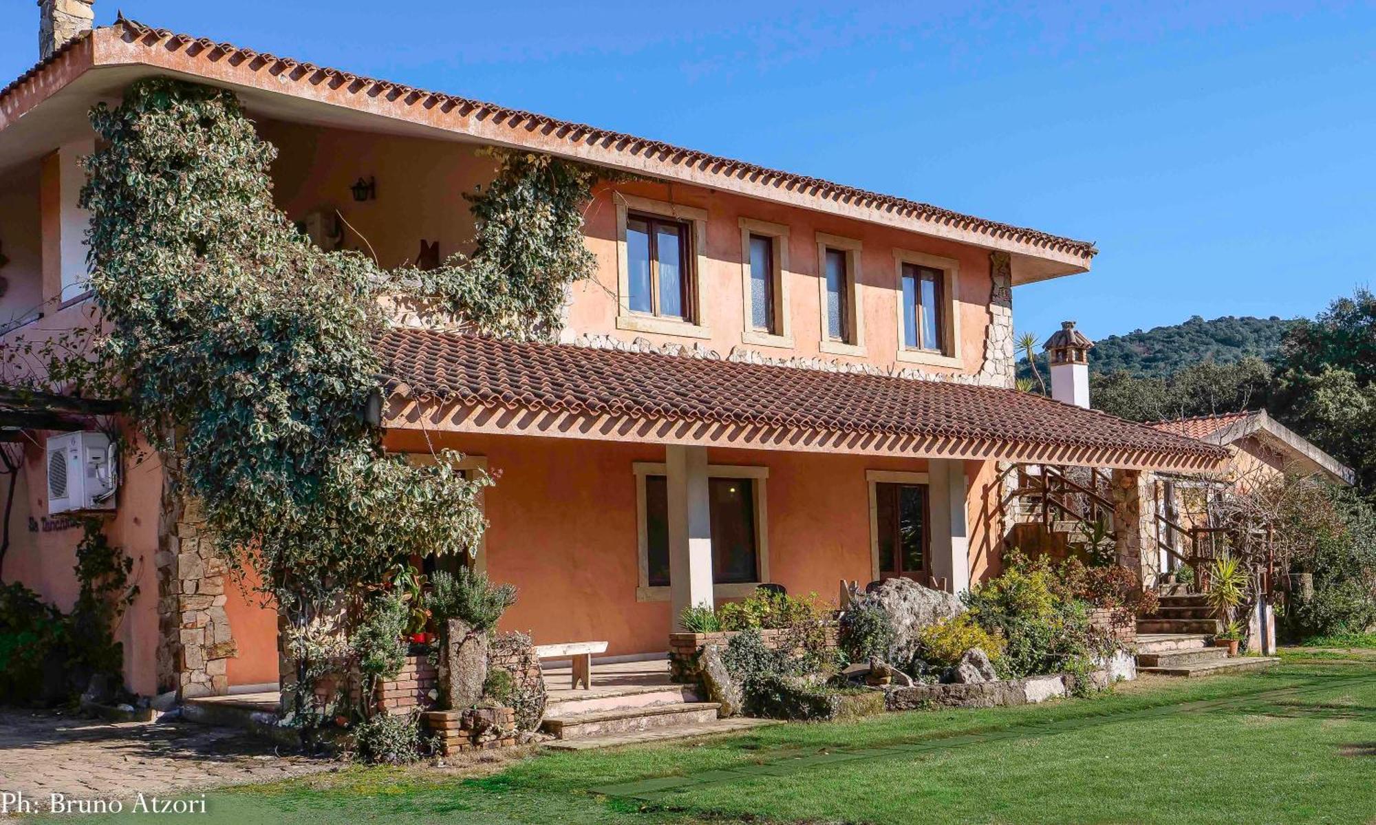 Sa Tanchitta Villa Ula Tirso Exterior photo
